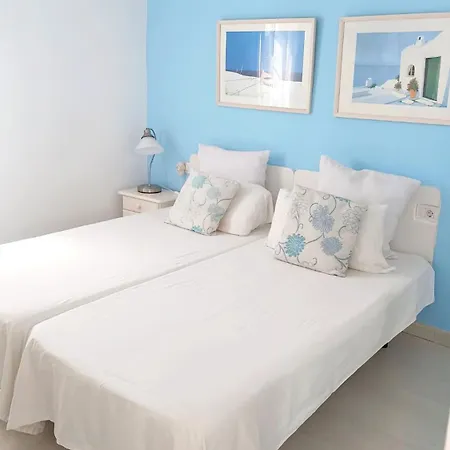 Bright With Private Entrance And Balcony Daire Costa Del Silencio