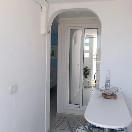 Apartmán Bright With Private Entrance And Balcony